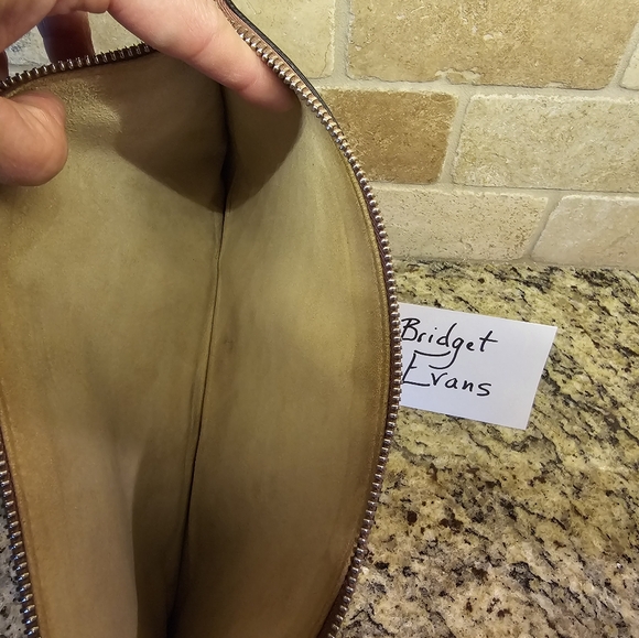 Gucci Bloom Large Pouch (Authentic) - Picture 13 of 14